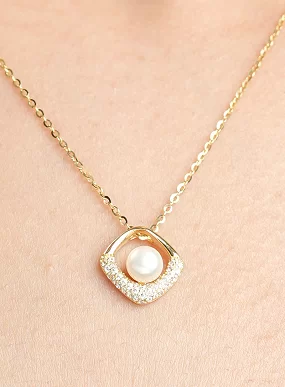 Square Pendant Chain